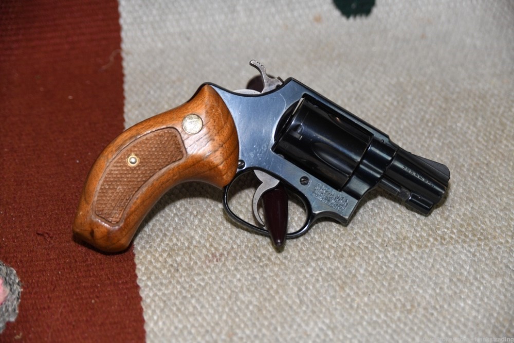 Smith & Wesson S&W 36 no dash revolver 38 Spl 2inch bbl as NEW-img-4