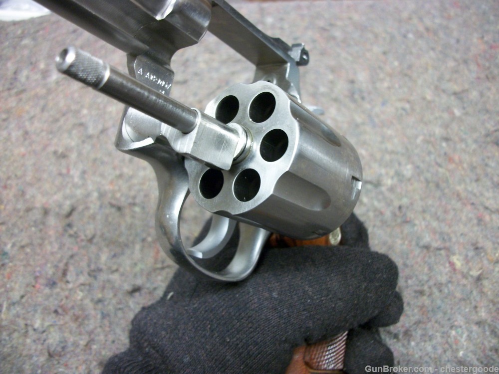 SMITH & WESSON 686 STAINLESS 4" NO DASH-img-24