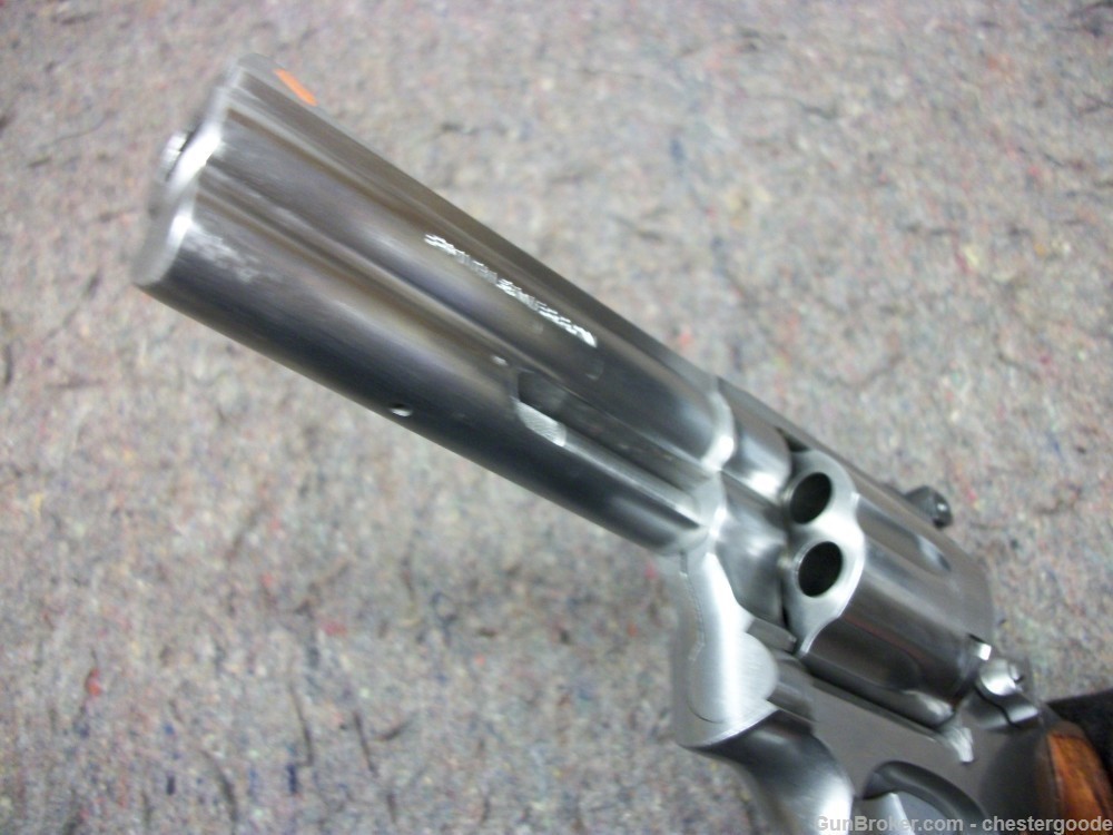 SMITH & WESSON 686 STAINLESS 4" NO DASH-img-15