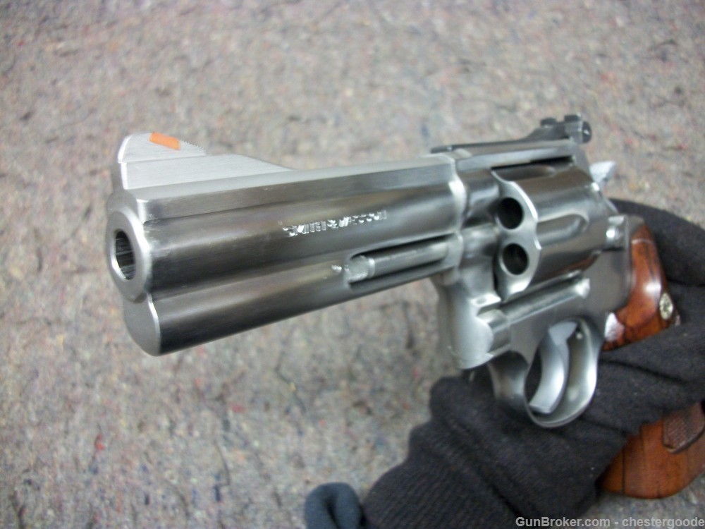 SMITH & WESSON 686 STAINLESS 4" NO DASH-img-7