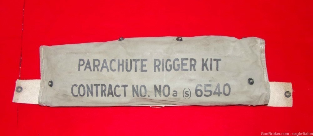 WWII U.S. NAVY CARRIER PILOT'S PARACHUTE RIGGER'S KIT-img-0