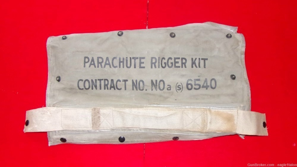 WWII U.S. NAVY CARRIER PILOT'S PARACHUTE RIGGER'S KIT-img-2