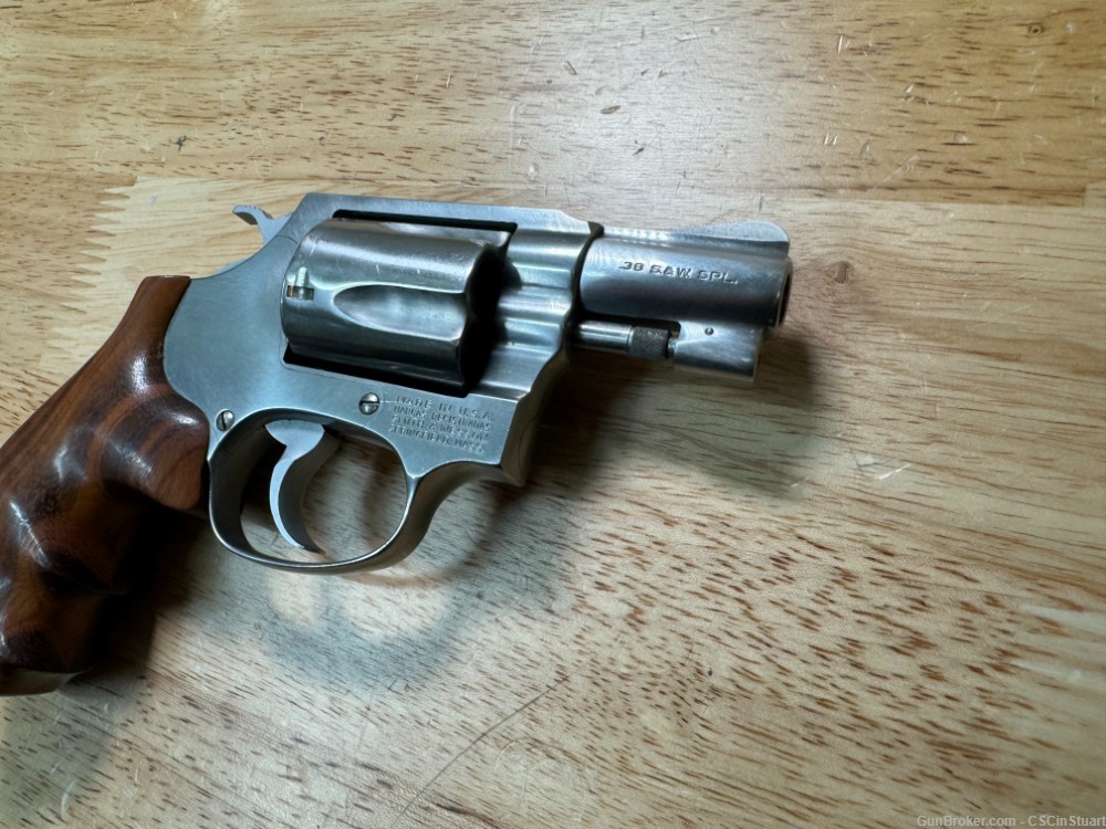 S&W Smith & Wesson Model 60 NO DASH in Excellent Shape Check It Out!-img-2
