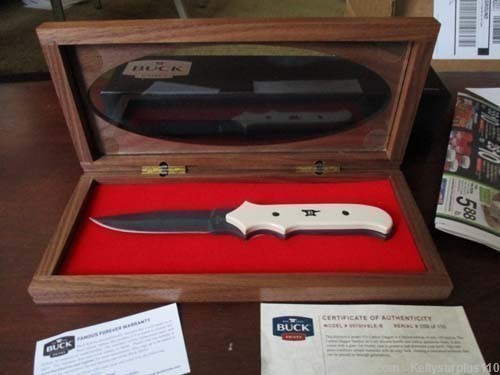 Buck Carbon Dagger  -  BU0970IVSLE LE of 100 -img-0