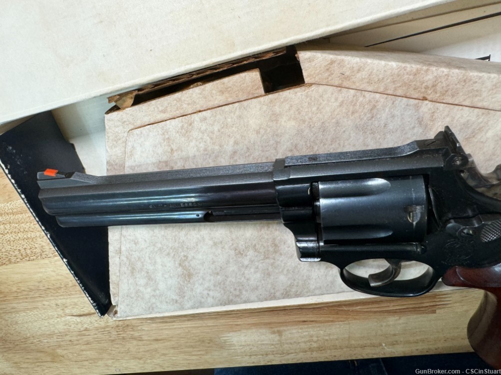 Smith & Wesson model 586 .357 Magnum with Original Box! Excellent Condition-img-17