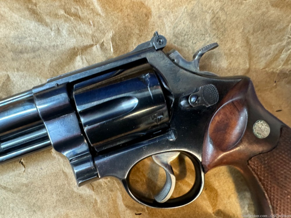 S&W Smith & Wesson Model 29 .44 Magnum w/ Presentation Box-img-5