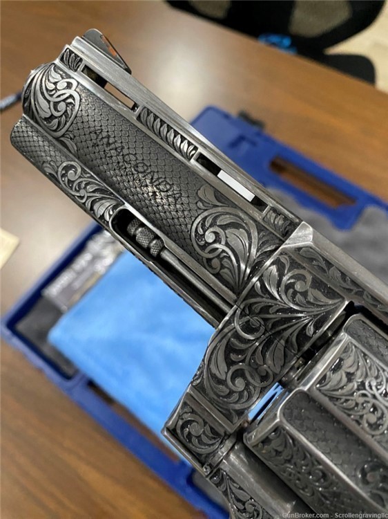Colt Anaconda 44mag 4.25" Custom Engraved-img-3