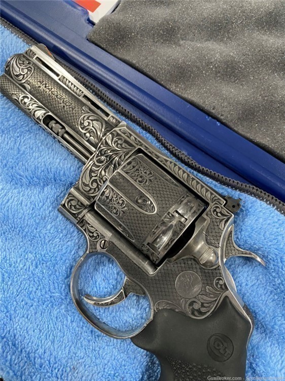 Colt Anaconda 44mag 4.25" Custom Engraved-img-1