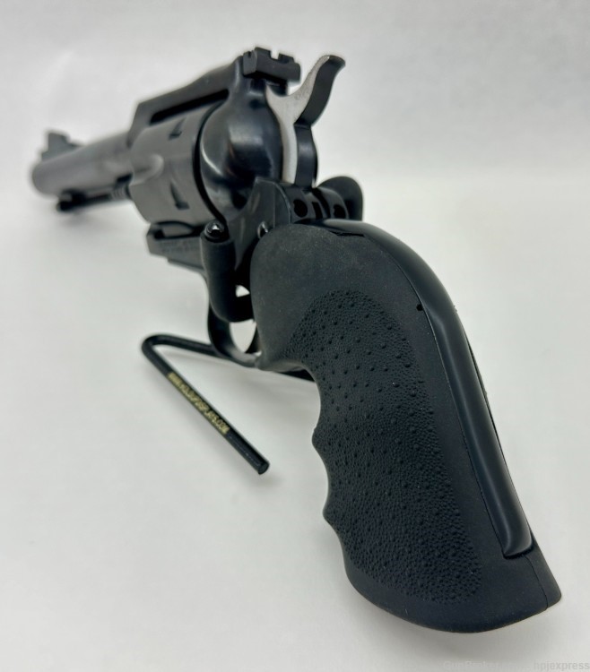 Ruger New Model Blackhawk 6-Shot .41 Magnum Revolver-img-5