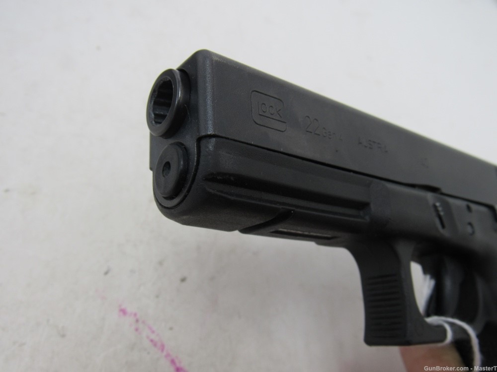 Glock 22 Gen 4 in Box 2 mags Night Sights 40 S&W No Reserve-img-4