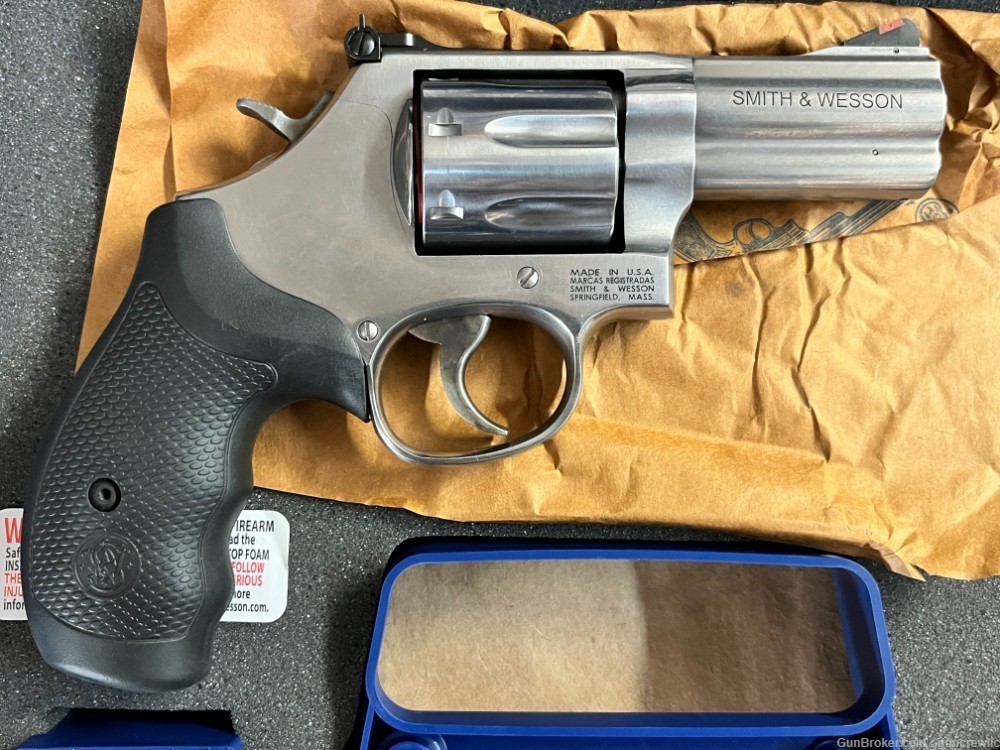 Smith & Wesson S&W 164300 SW 686 Plus 357Mag SS 357 Mag 3" Layaway-img-3