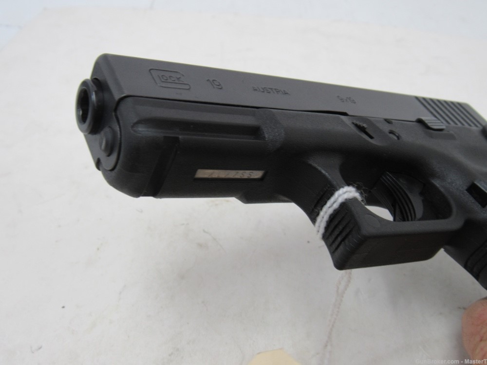Glock 19 Gen 3 w/ Nights & Crimson Trace Laser Grips $.01 Start No Resv-img-15