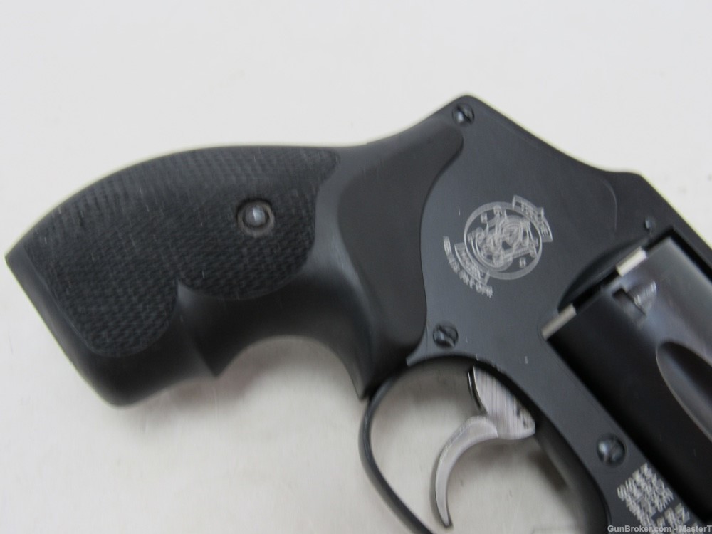 Smith & Wesson model 442 Pre-Lock 38 spl Mfg 1993 No Reserve-img-11