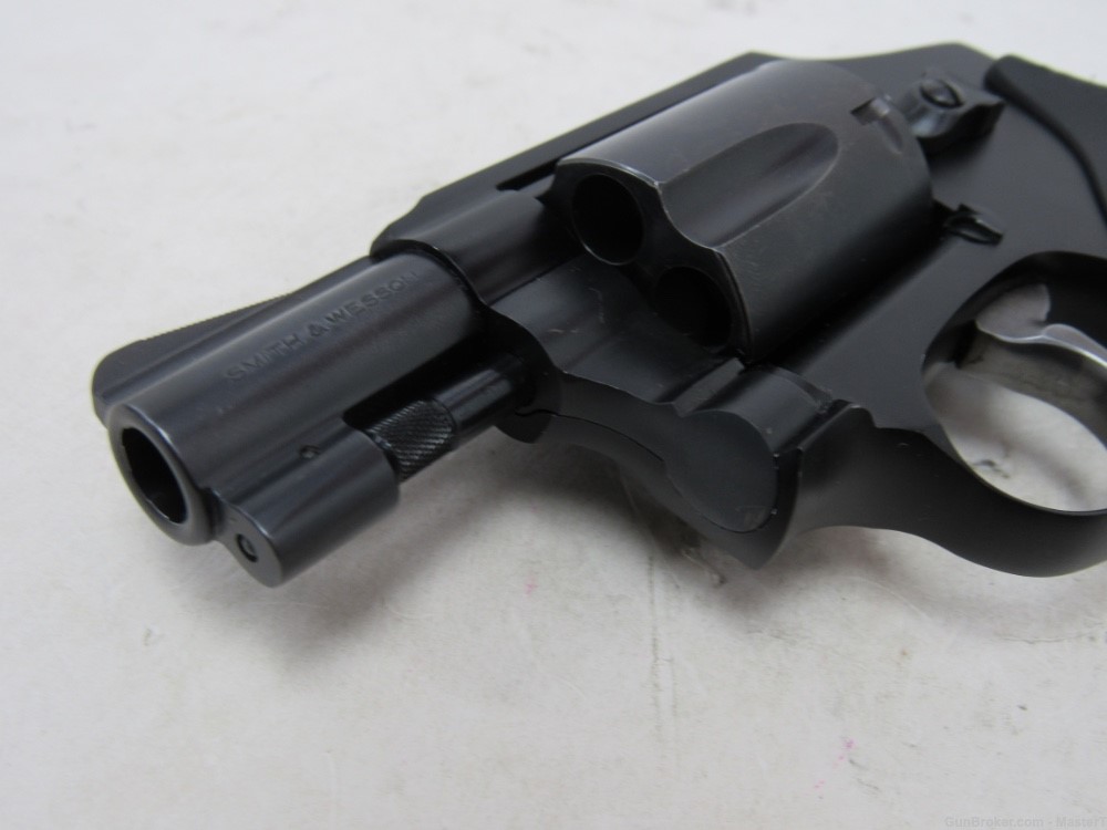 Smith & Wesson model 442 Pre-Lock 38 spl Mfg 1993 No Reserve-img-4