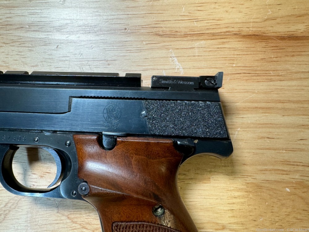 Smith & Wesson Model 41 Pistol w/ 3 Magazines, Scope Mount-img-8