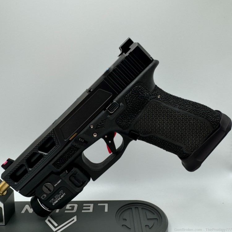 Black Phoenix Customs ported Glock 19 Gen 3-img-11