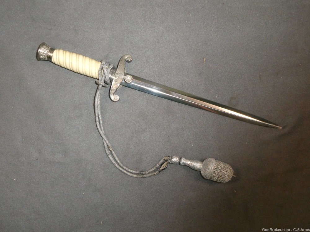 Excellent, WWII, German Army Officer's Heer Dagger w/Hanger & Portapee-img-2