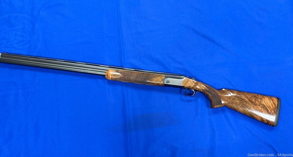 Blaser F16 Sporting Standard 12ga 3" 32" Grade 4 Wood Over/Under-img-0