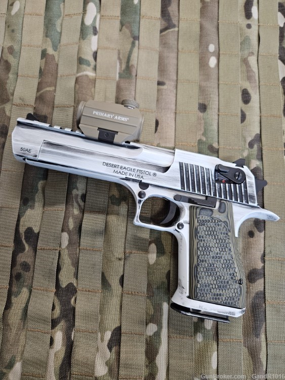 MAGNUM RESEARCH DESERT EAGLE .50 WHITE DISTRESSED 6"-img-0