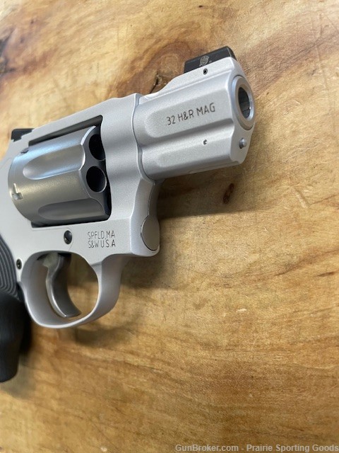 Smith & Wesson 632UC 32 H&R Mag Lipsey's Exclusive NEW-img-8