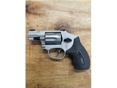 Smith & Wesson 632UC 32 H&R Mag Lipsey's Exclusive NEW