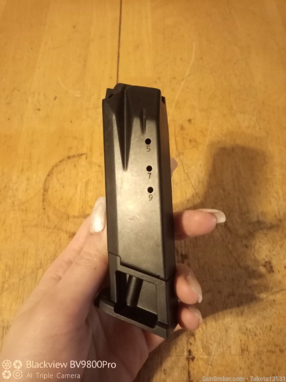 Factory Ruger SR40 .40 S&W 10rd Magazine -img-1