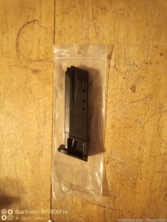 Factory Ruger SR40 .40 S&W 10rd Magazine -img-0