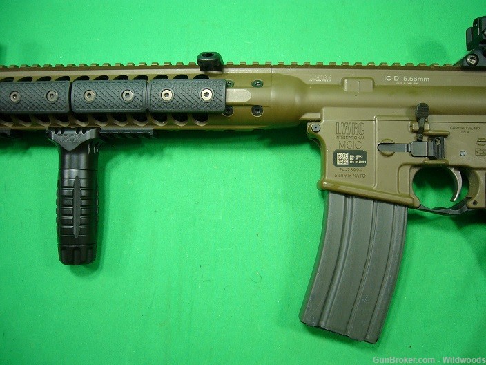 LWRC  M6 IC/DI 5.56 M-Lok 16 in/ MINT-img-5