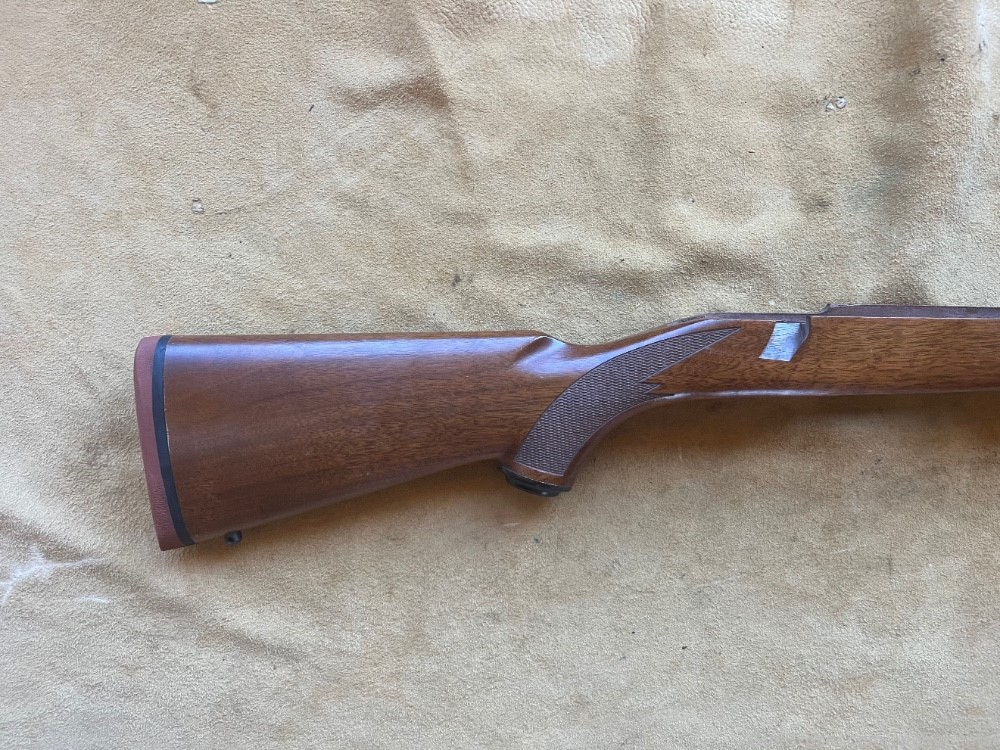 Ruger M77  Wood Stock Short Action -img-1