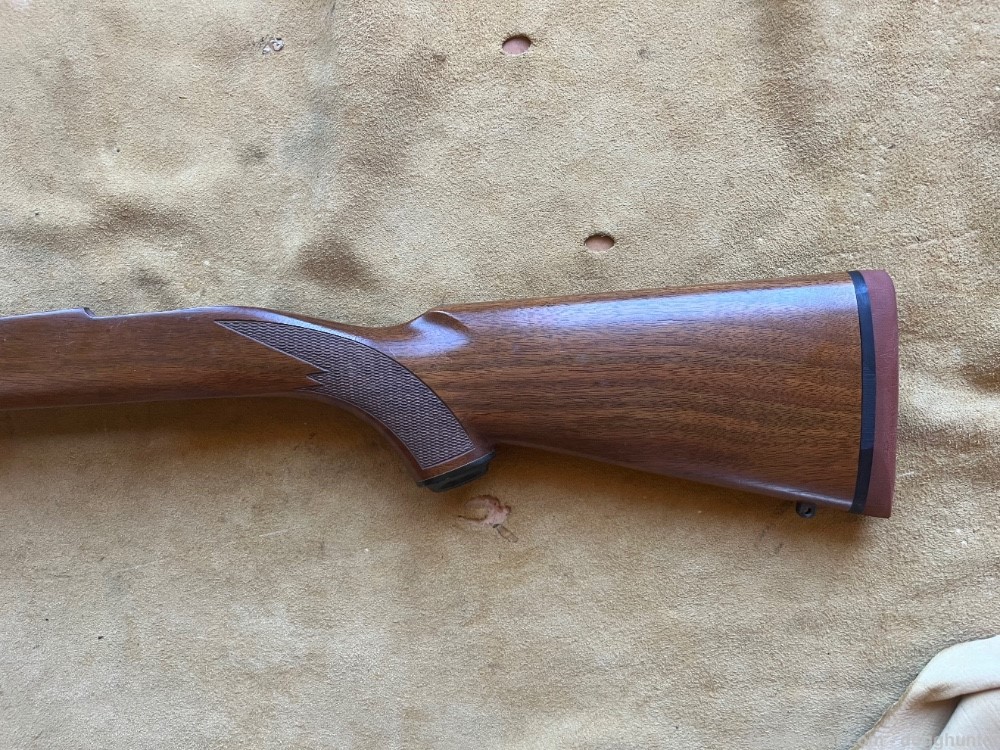 Ruger M77  Wood Stock Short Action -img-3