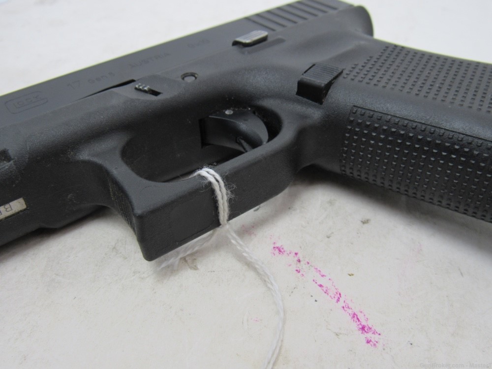  Glock 17 Gen 5 w/Backstraps 9mm $.01 Start No Reserve-img-5