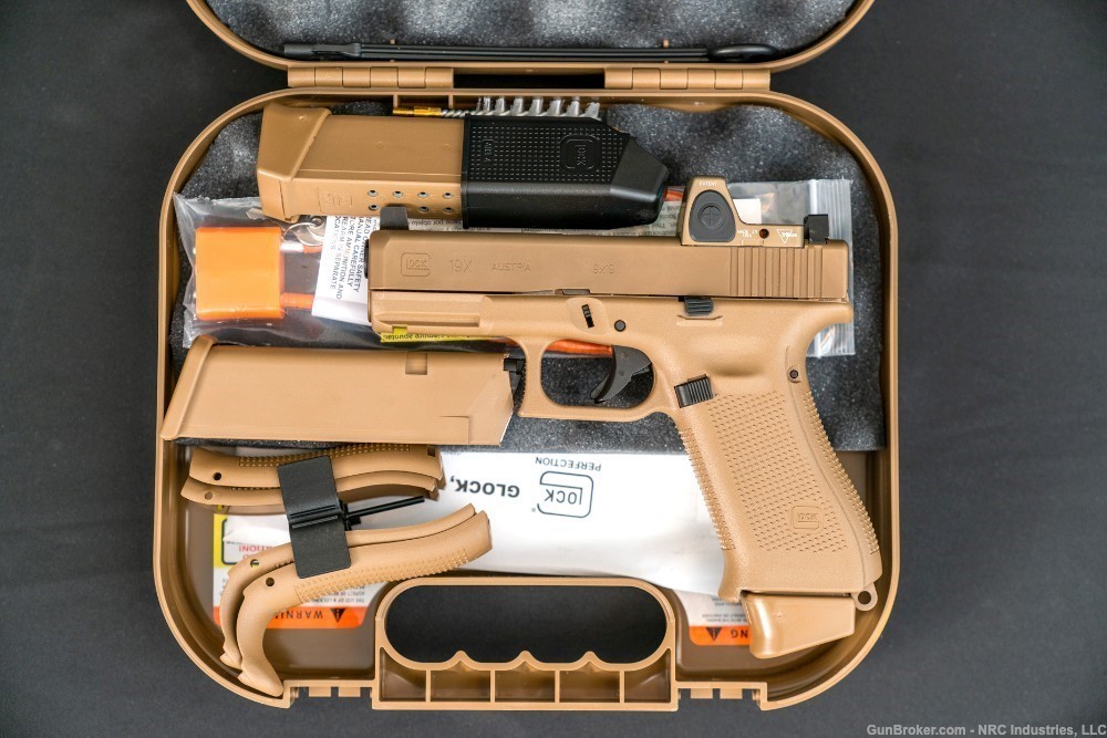 Glock 19X w/ Trijicon RMR & Tritium Suppressor Night Sights-img-7