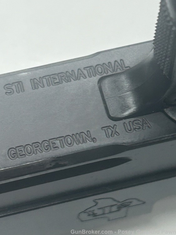 Rare STI International Perfect 10 10MM 3 Mags Extra Grip-img-21