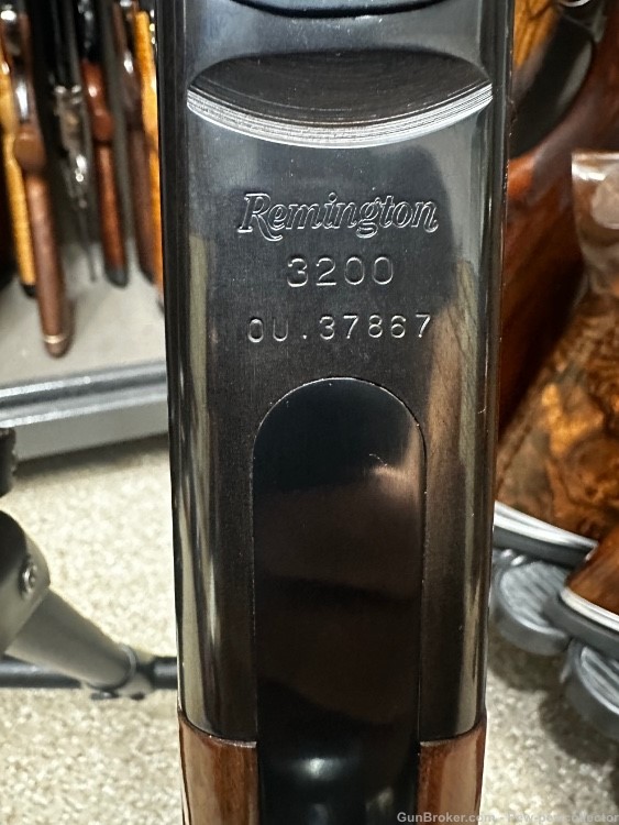 Remington 3200 skeet 12 gauge  NEW NEVER FIIRED -img-11
