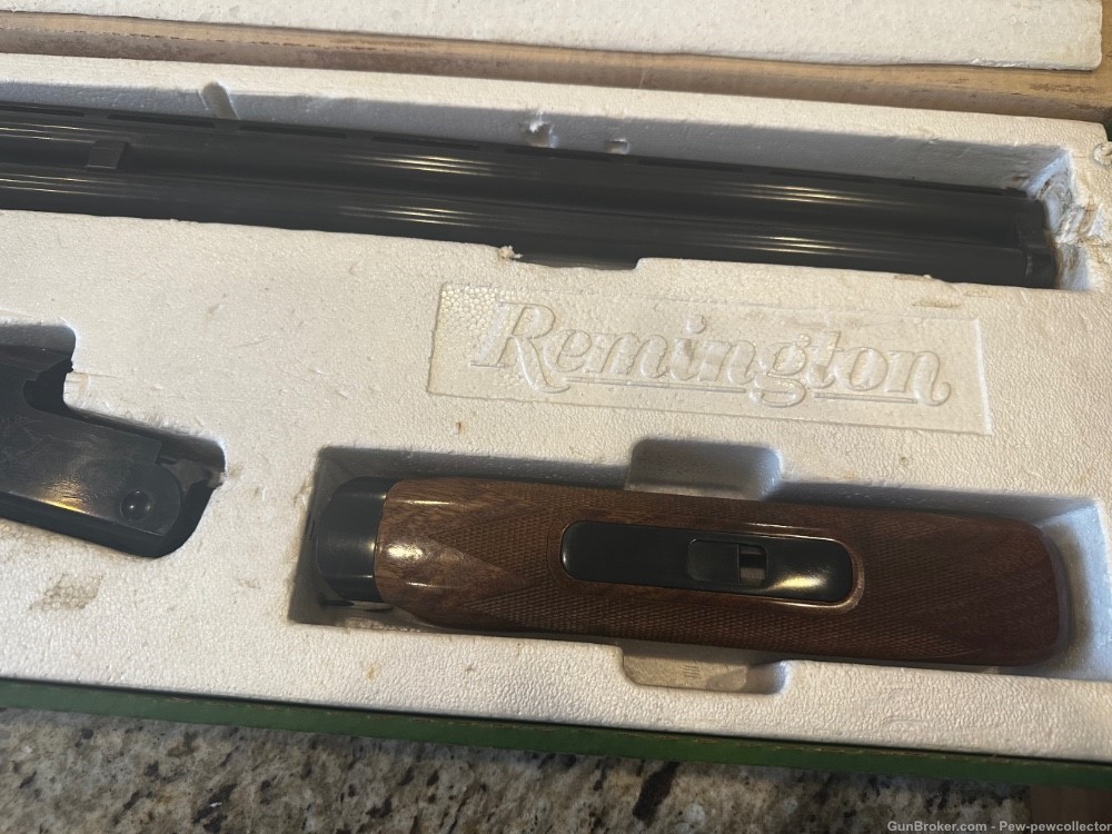 Remington 3200 skeet 12 gauge  NEW NEVER FIIRED -img-8