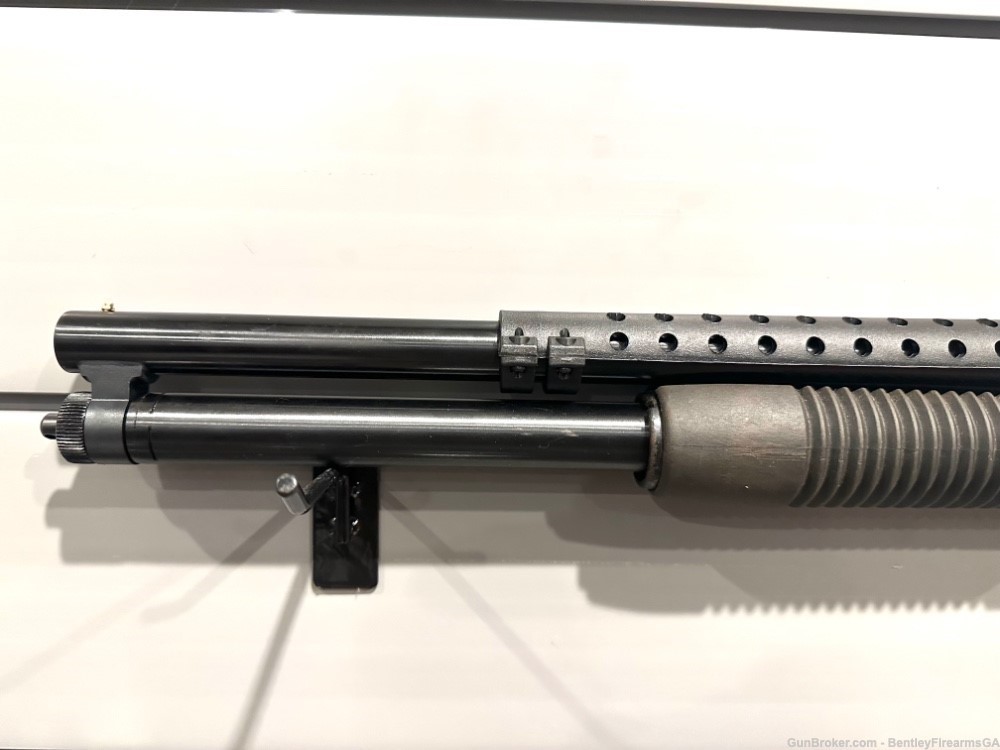 Mossberg 500A Pump Action 20" barrel, heat shield, pistol grip, 7 round-img-5