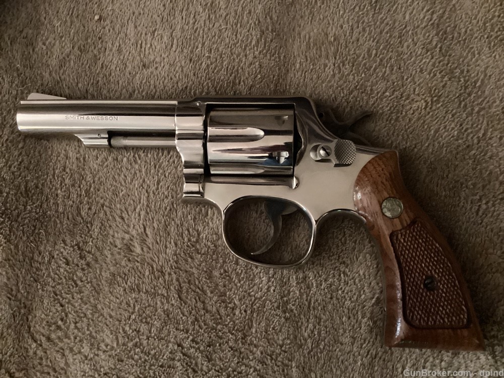 Smith and Wesson model 13-2-img-5