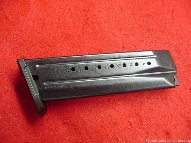 Factory Ruger SR9- 17 rd. 9mm Magazine- P19/17- New !-img-3