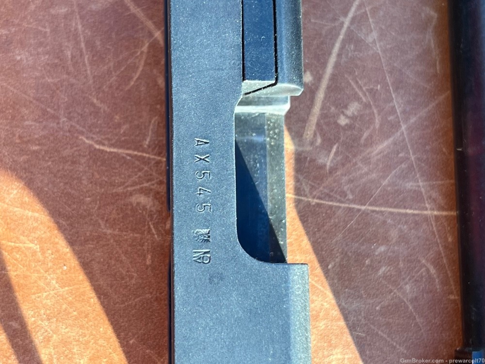 RARE EARLY Glock 17 1980’s Tupperware -img-5
