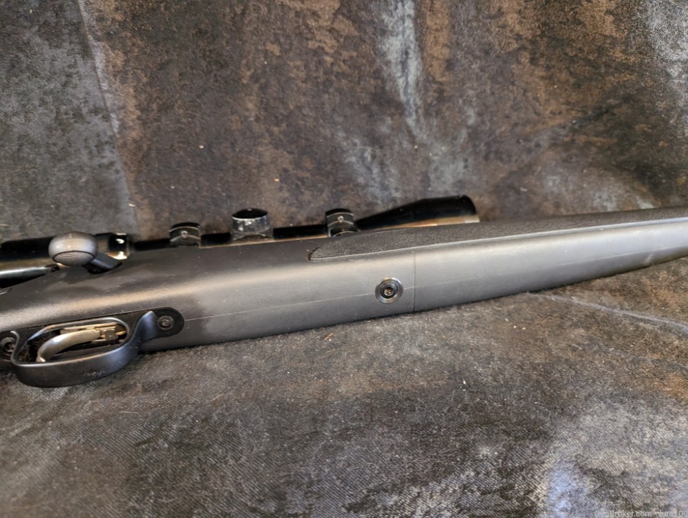 Remington 700 ADL 30-06 Synthetic stock bolt action rifle -img-15