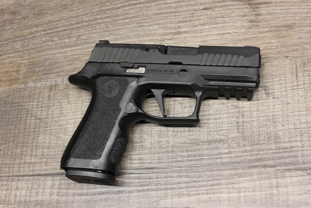 Sig Sauer P320 X-Compact Optic Ready 9mm pistol! -img-2