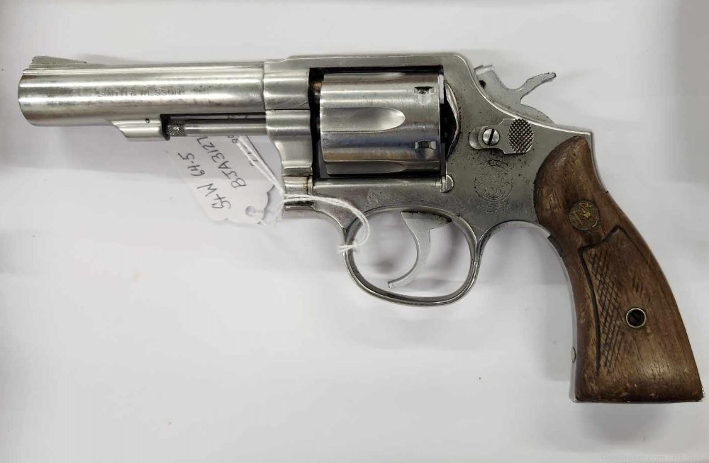 Pre Owned: Smith & Wesson Model 64-5 .38 Special Revolver - 6 Shot -img-2