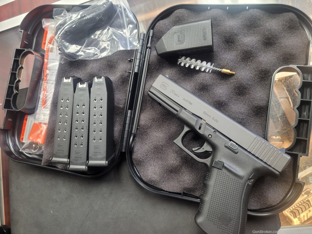 GLOCK 20 GEN4 10MM 3-15RD MAGS & BOX LIKE NEW-img-2