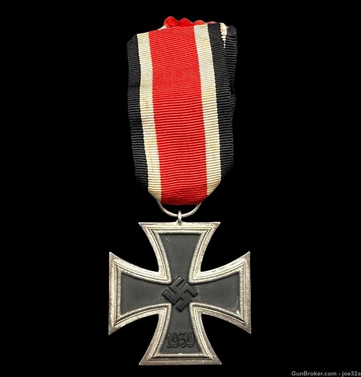 WW2 German Iron Cross EK2 medal WWII uniform badge -img-0