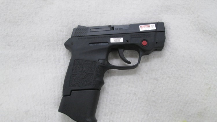 USED SMITH & WESSON BODYGUARD 380 2.75" BARREL WITH LASER LIGHT -img-1