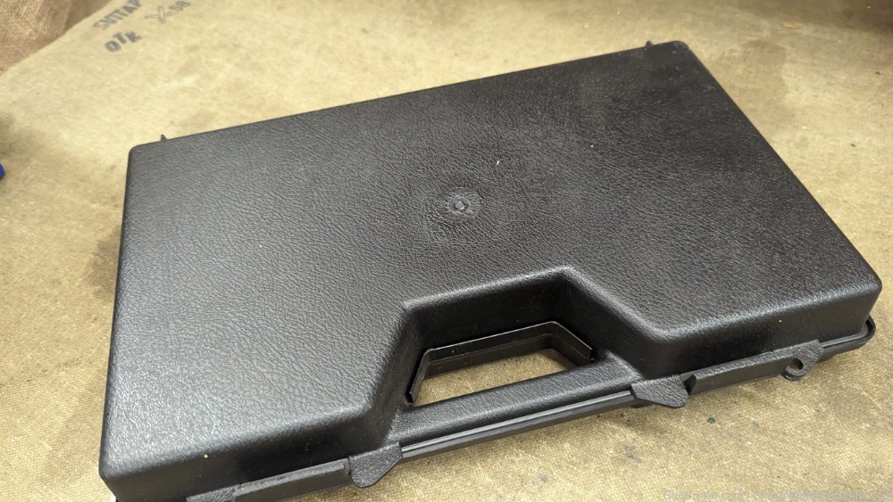Intratec semi auto pistol factory box  black plastic-img-2