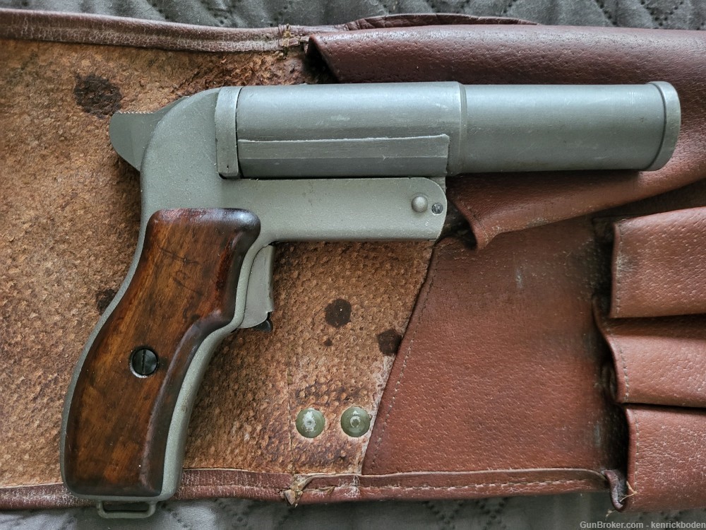 Czechoslovakian Flare Pistol 26mm military survival signal surplus-img-2
