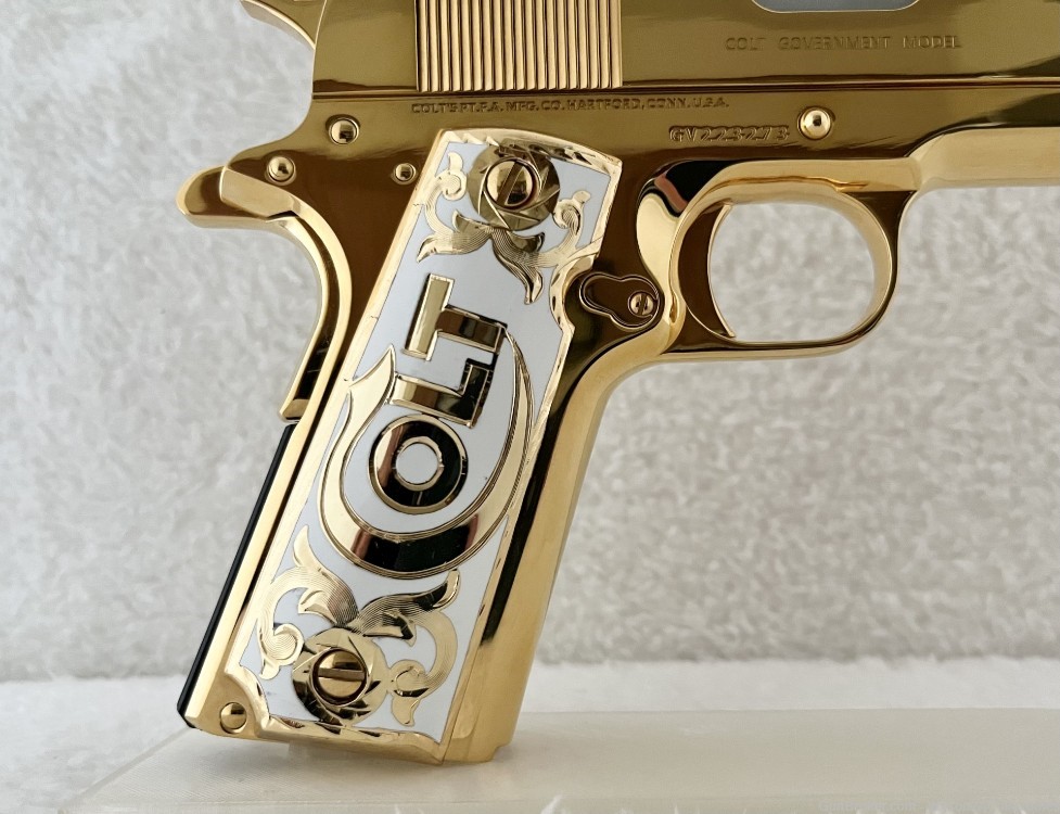 STUNNING 14K GOLD PLATED Seattle Engraving COLT 45ACP!-img-6