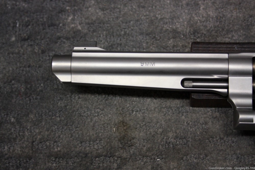 Smith & Wesson 929 9mm Performance Jerry Mikulek -img-3