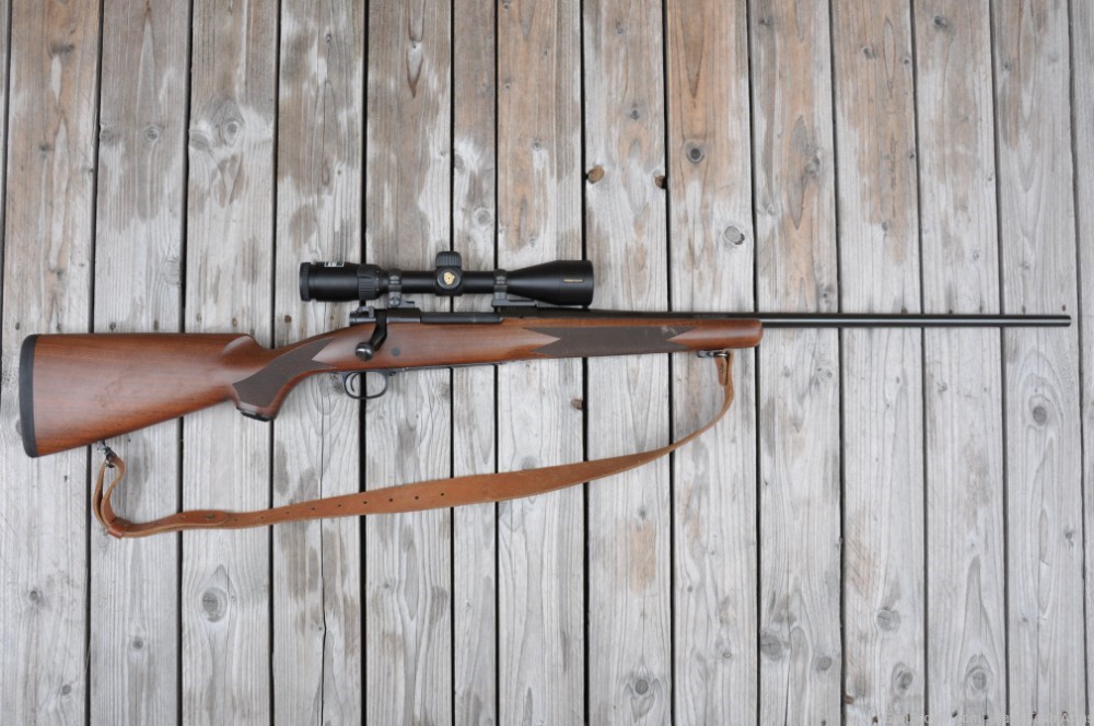 Winchester Model 70 Classic Sporter .300 Rem Ultra Mag RUM-img-0